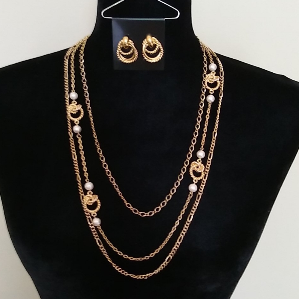 PEARLS and KNOTS Tri Chain Necklace and Earrings
